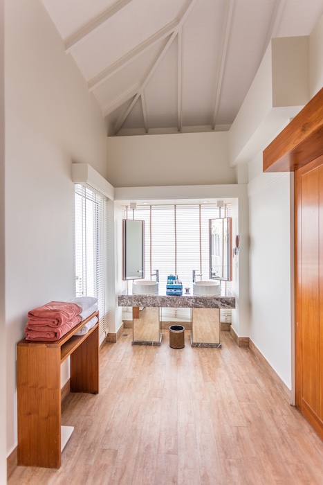 Deluxe Overwater Villa photo 4